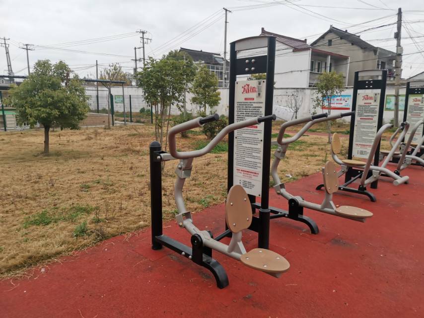 自重式高拉训练器