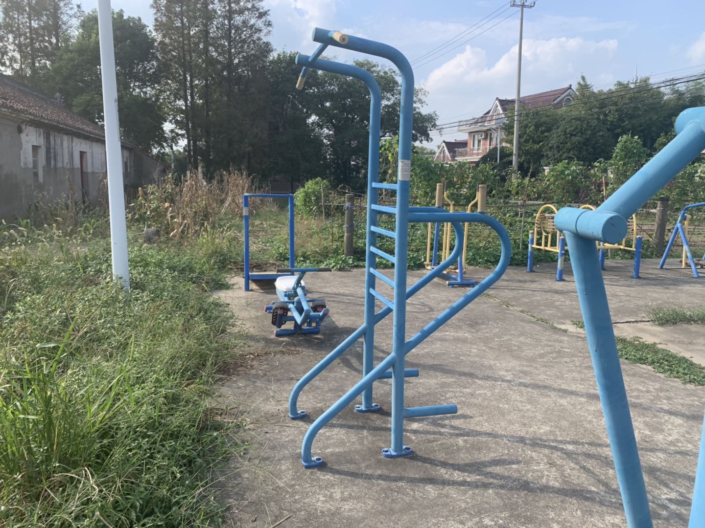 多功能训练器