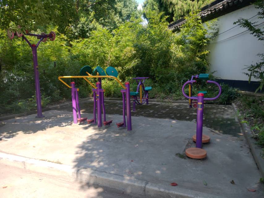 马路桥荣景苑B区健身点
