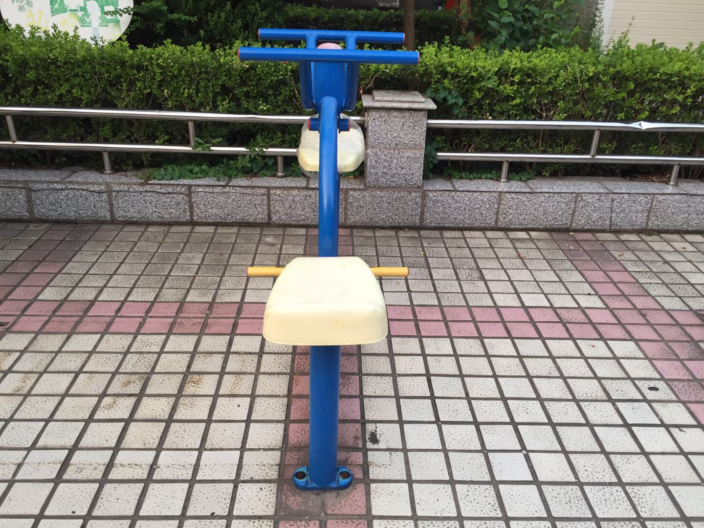 下肢锻炼器