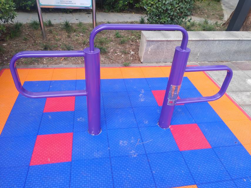 弹振压腿器