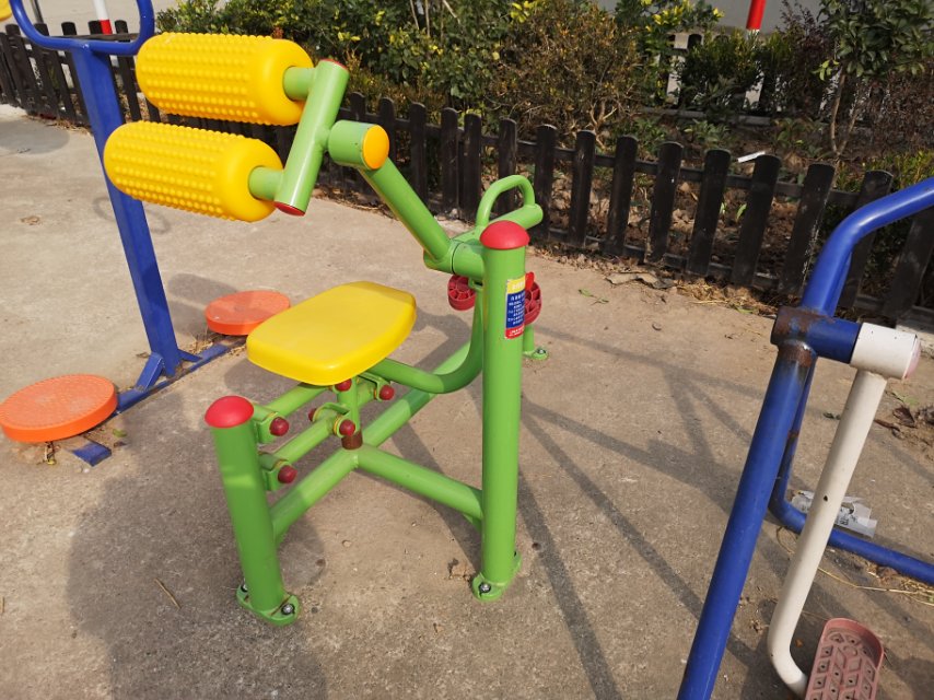 自重腹背锻炼器