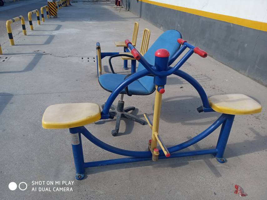 下肢锻炼器