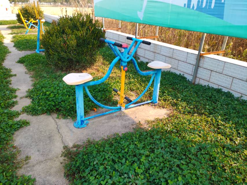 下肢训练器