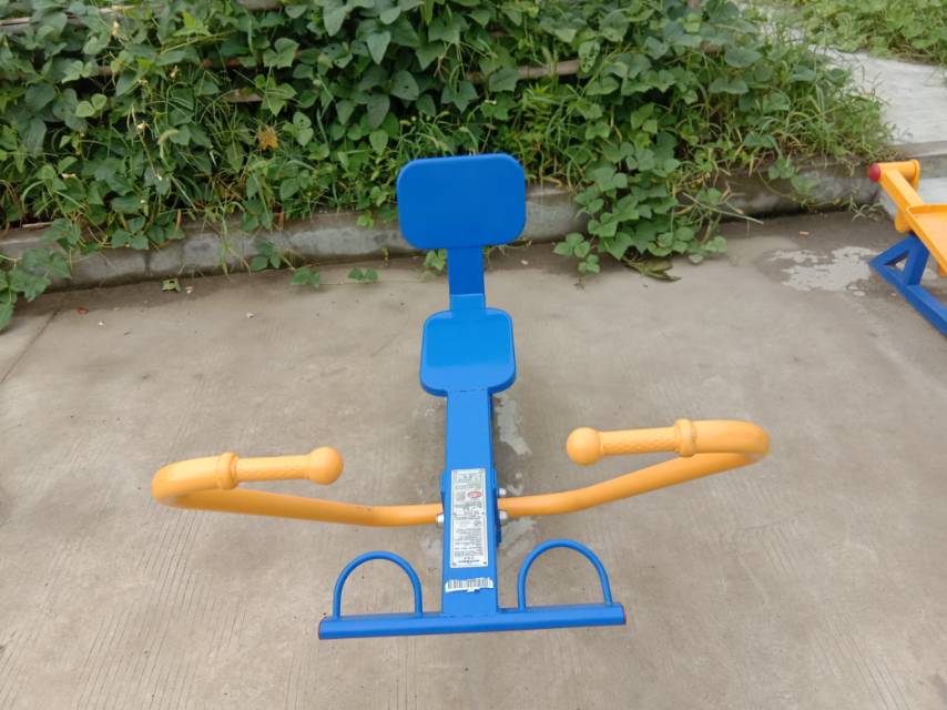 划船器