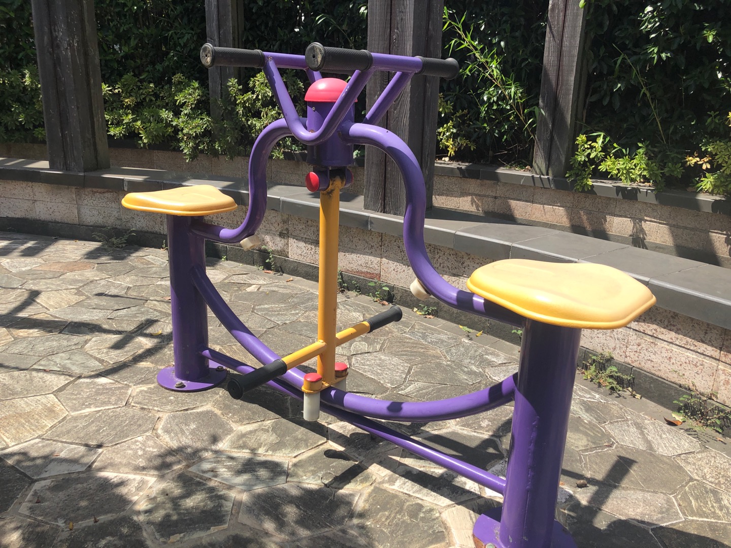 下肢训练器