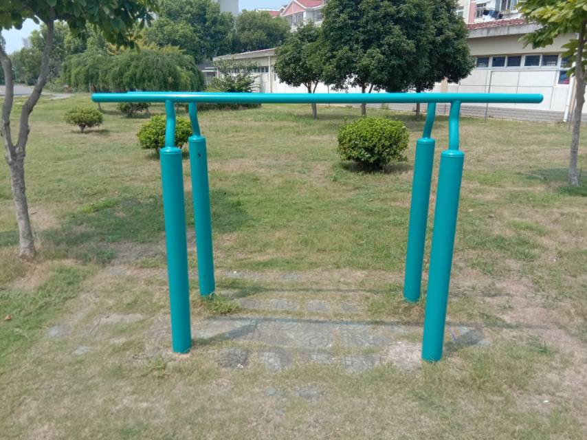 双杠