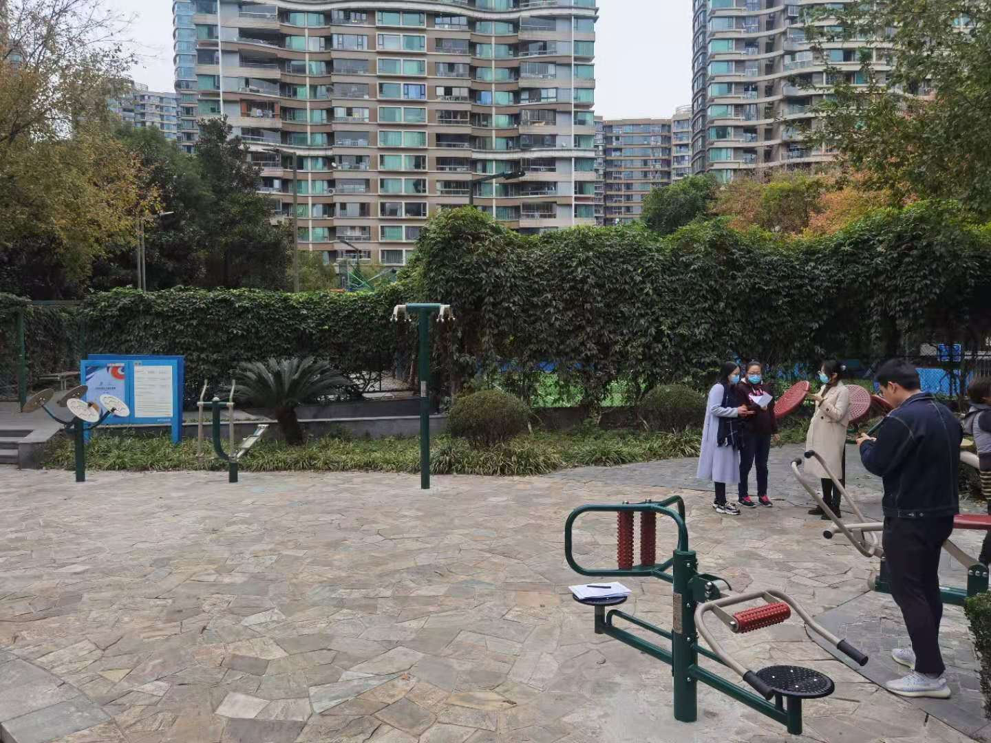 静安区大宁路街道慧芝湖花园居委健身点（平型关路1083弄一）
