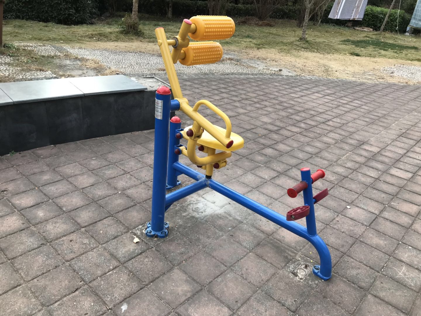 自重腹背锻炼器