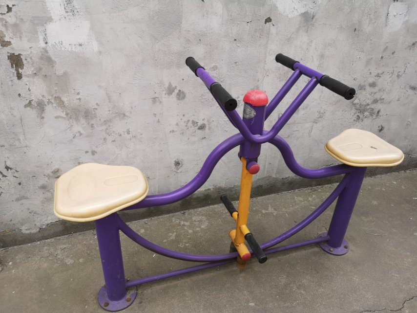 下肢训练器