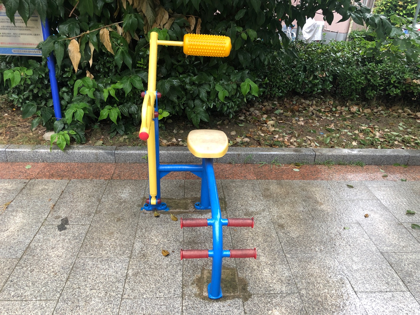 腹背锻炼器