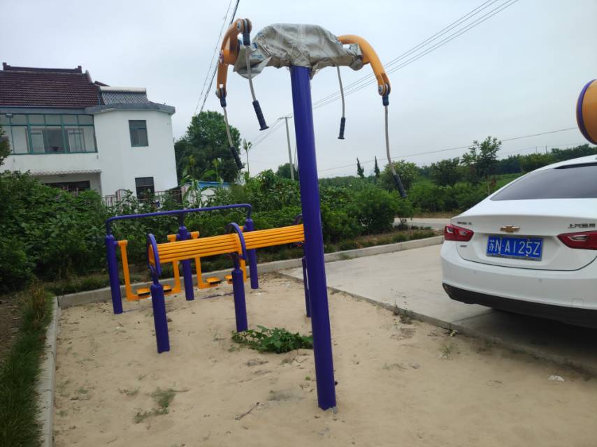 牵引器