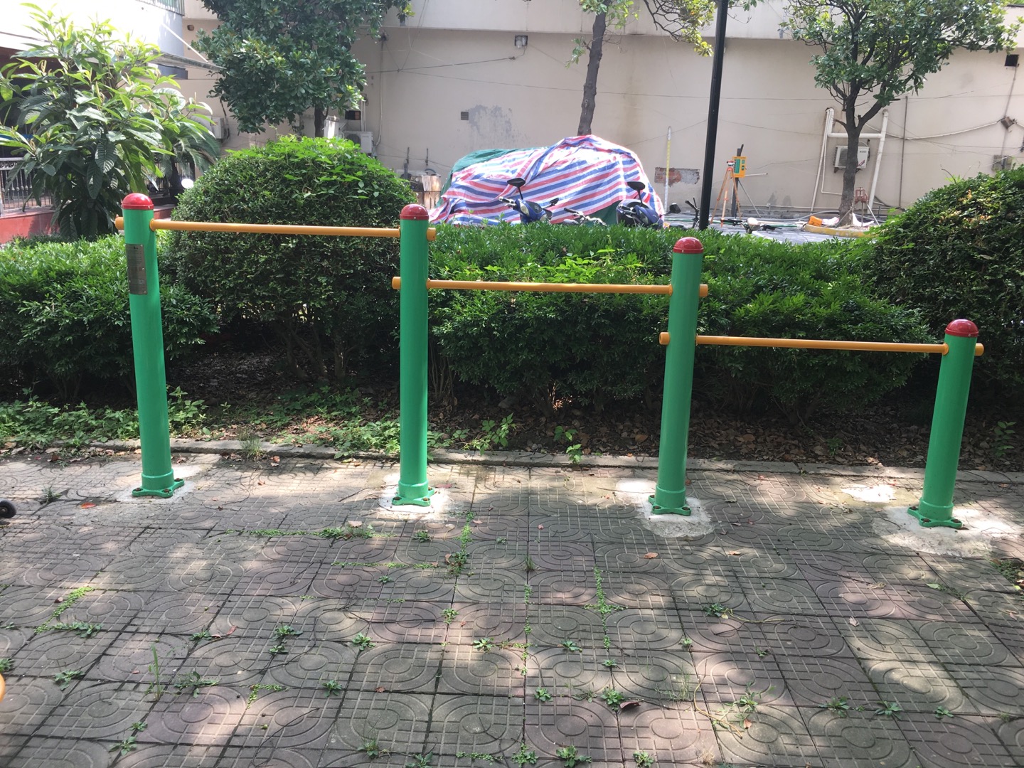 多联压腿架