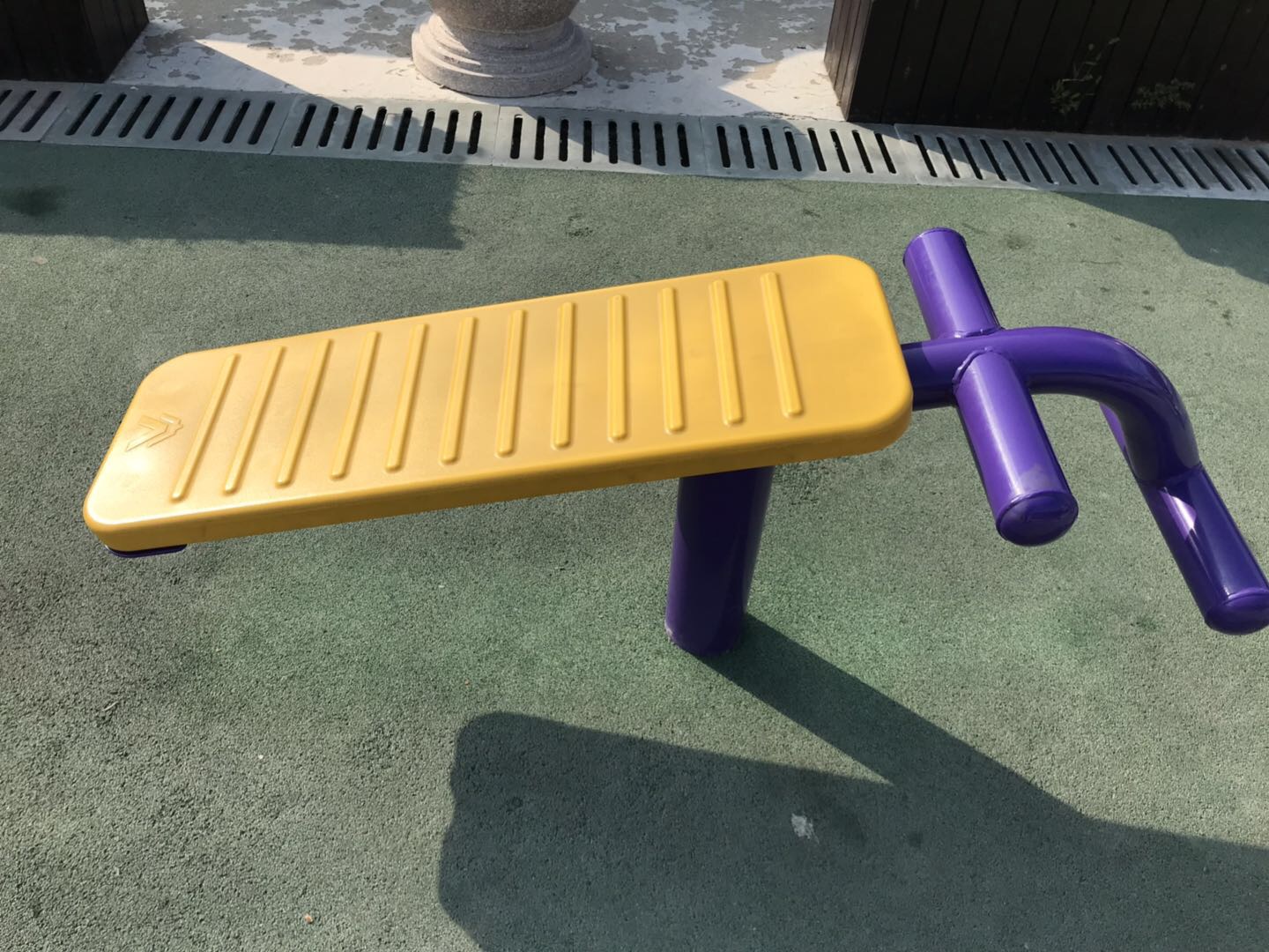 单人腹肌架