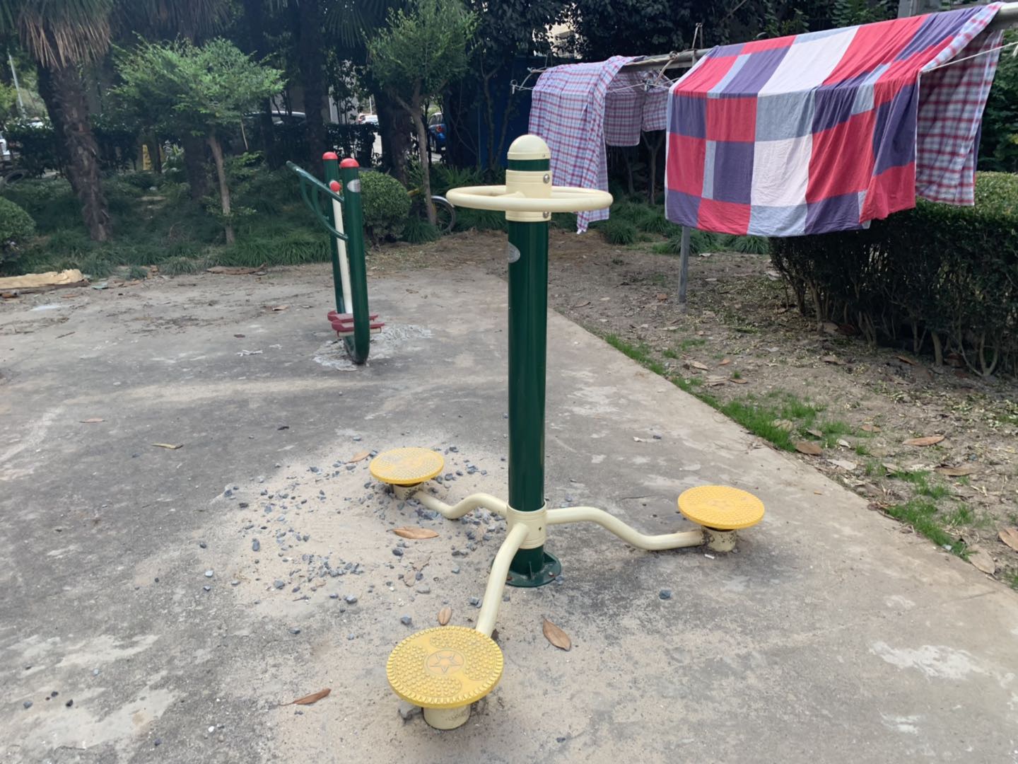 三人转腰器
