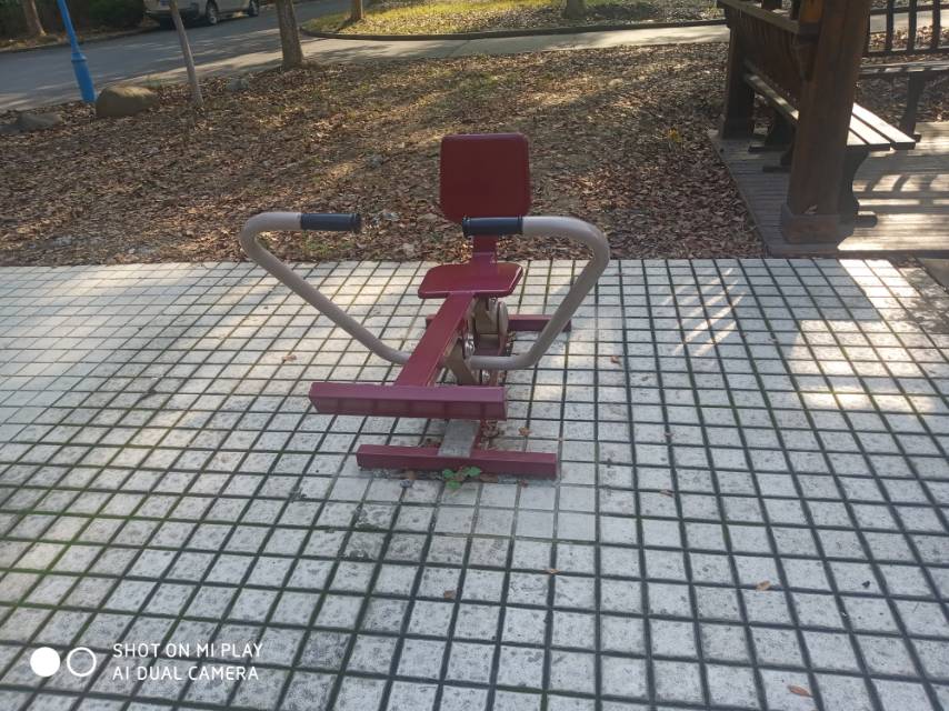 划船器