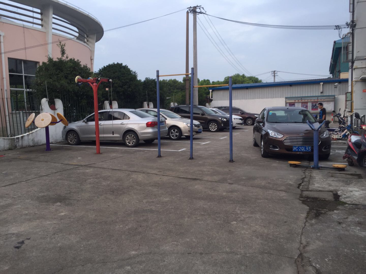华亭镇袁家桥社区健身点