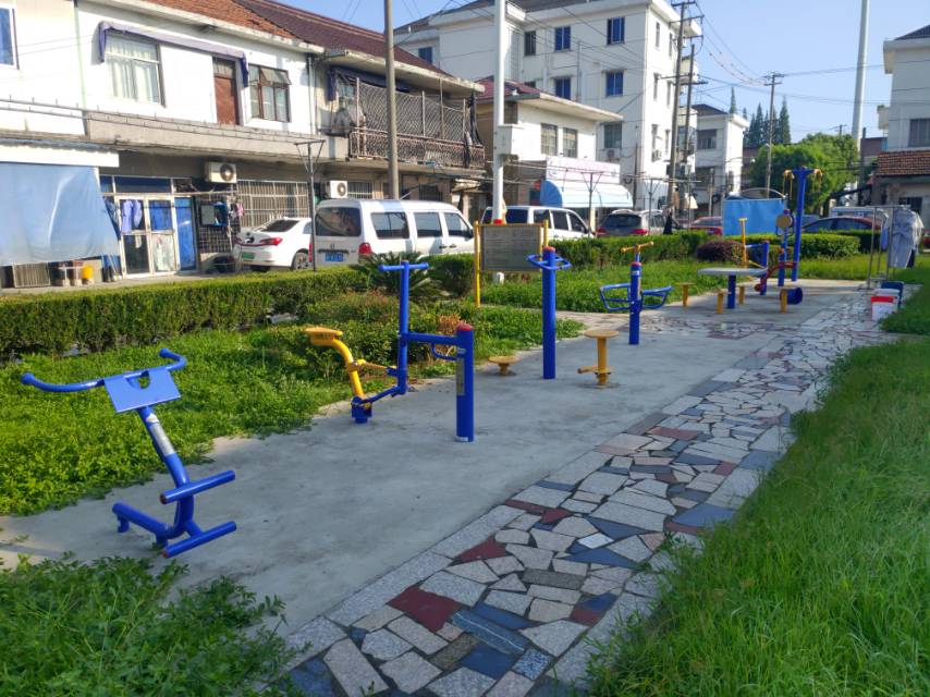 莲盛居委会（莲民路）健身点