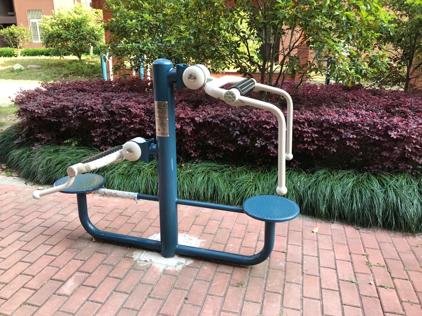 颈腰按摩器