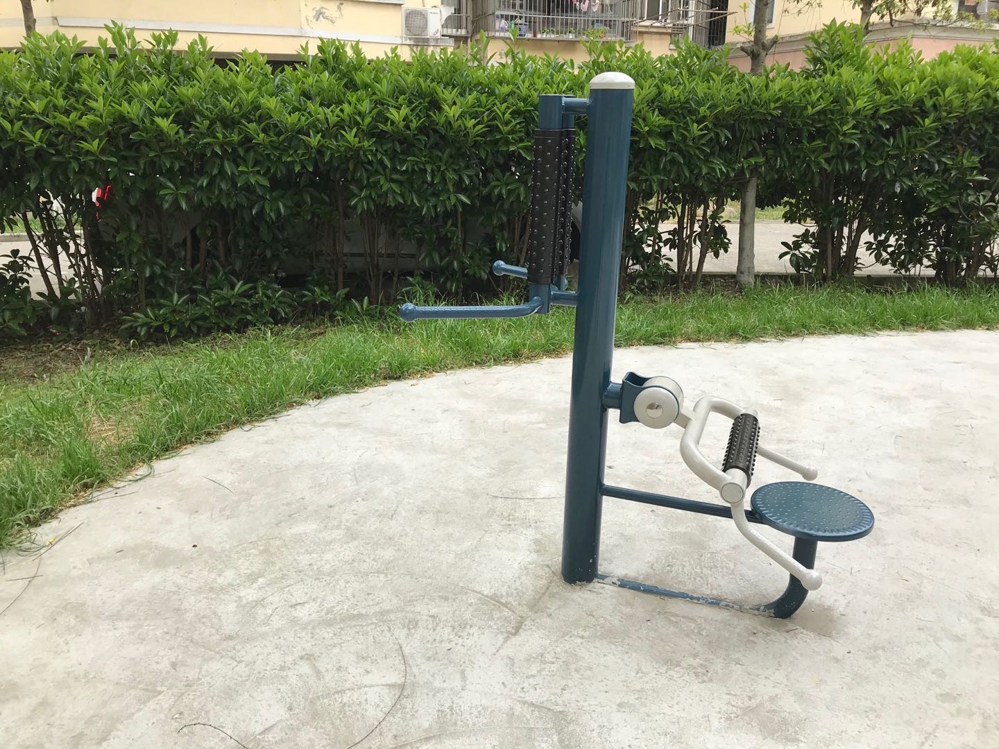 腰背按摩器