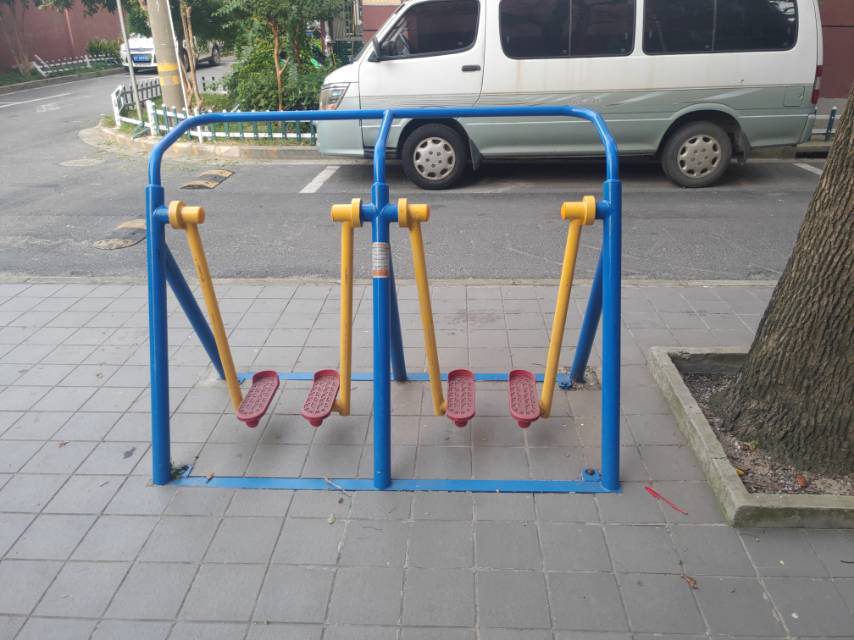 双人漫步器