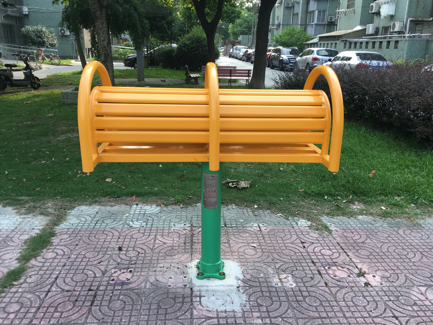 双位伸腰伸背器
