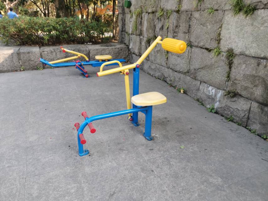 腹背锻炼器
