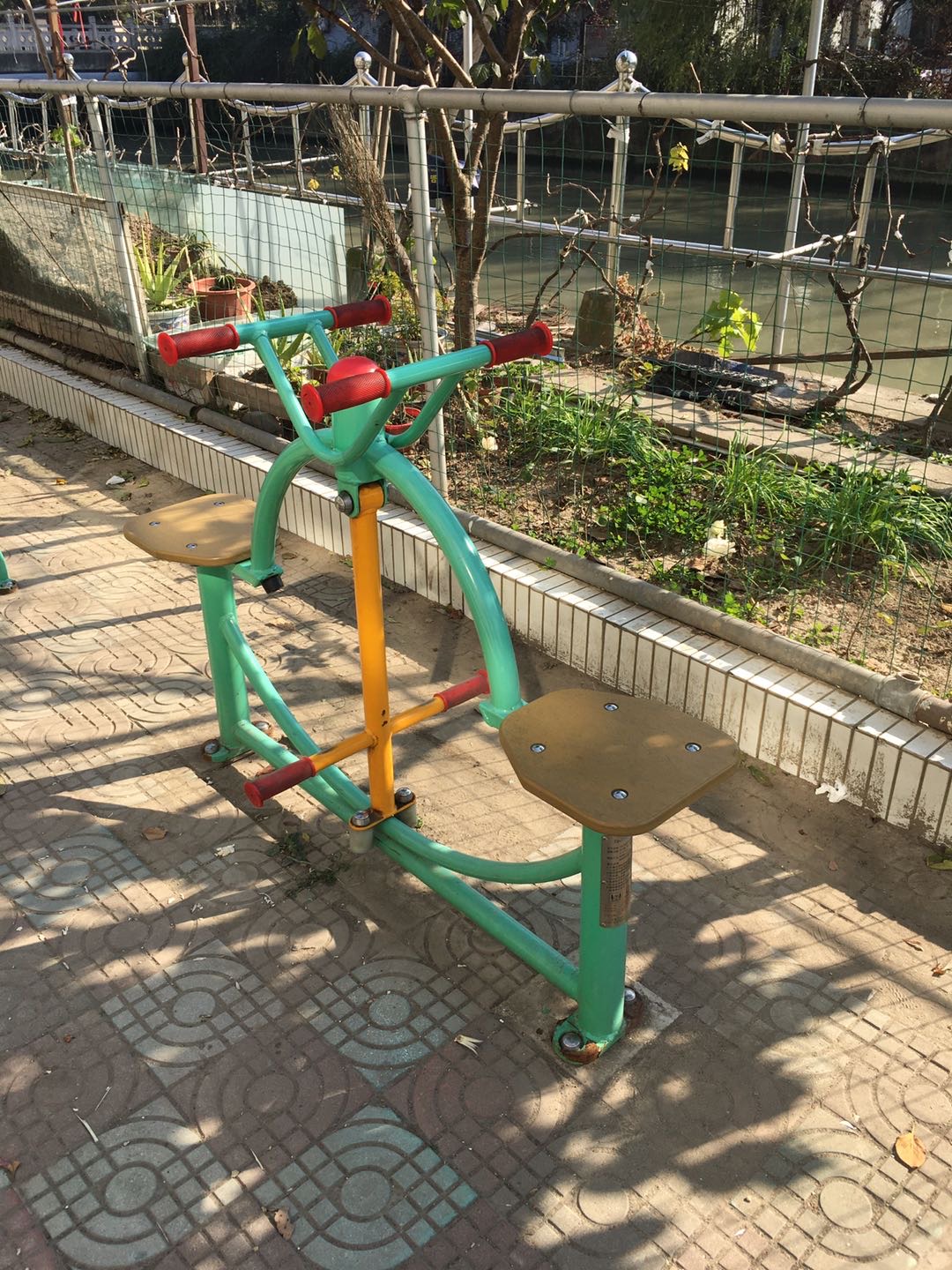 下肢康复器