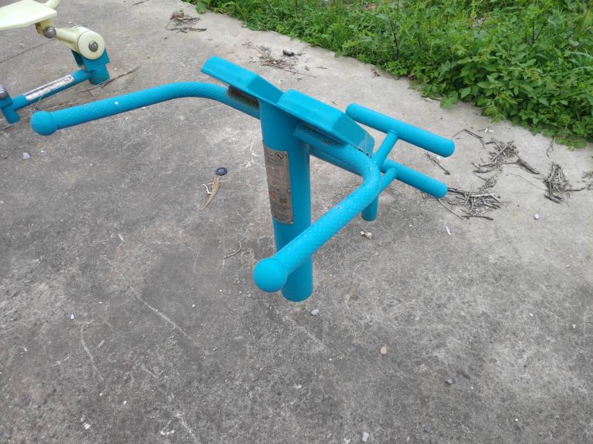 背肌训练器