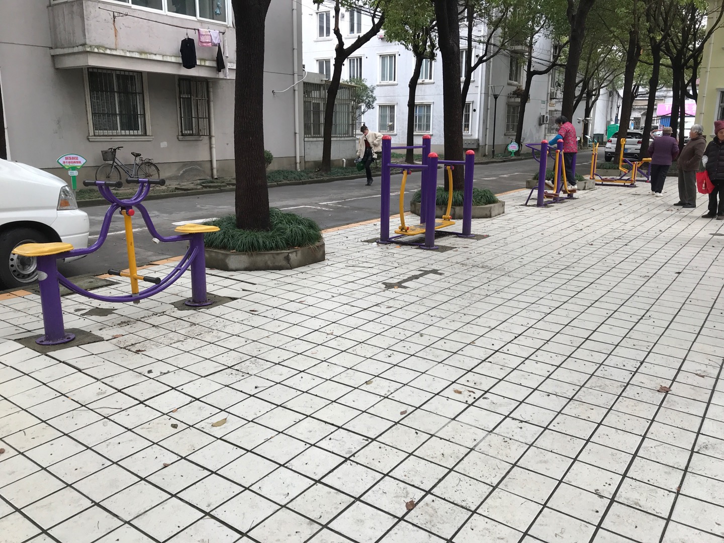 老西门花苑健身点