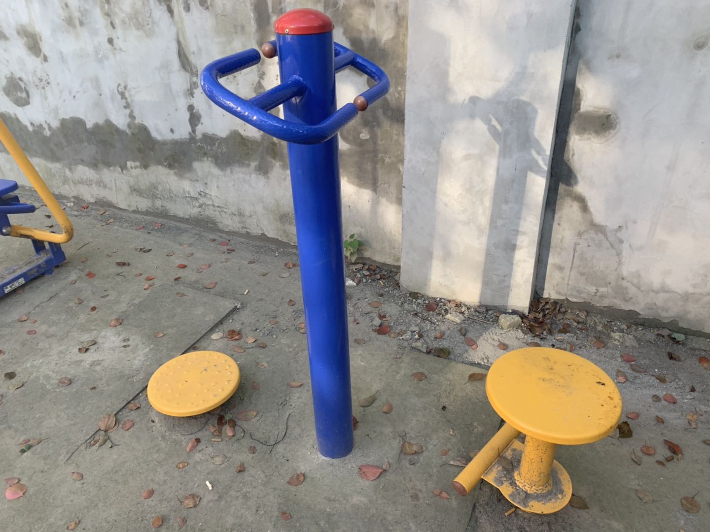 双位扭腰器