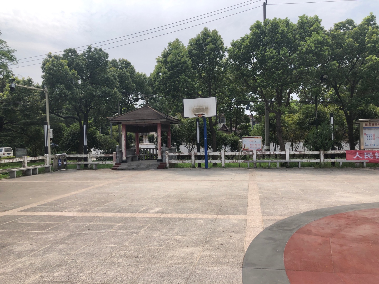 火线村农民健身工程