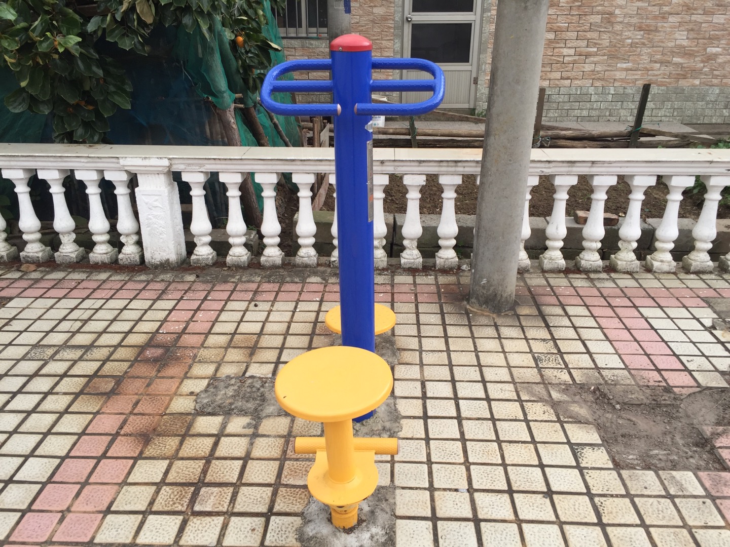 双位扭腰器