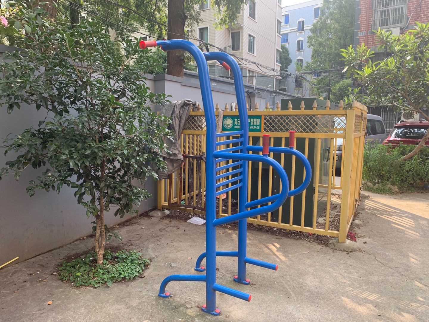 多功能训练器
