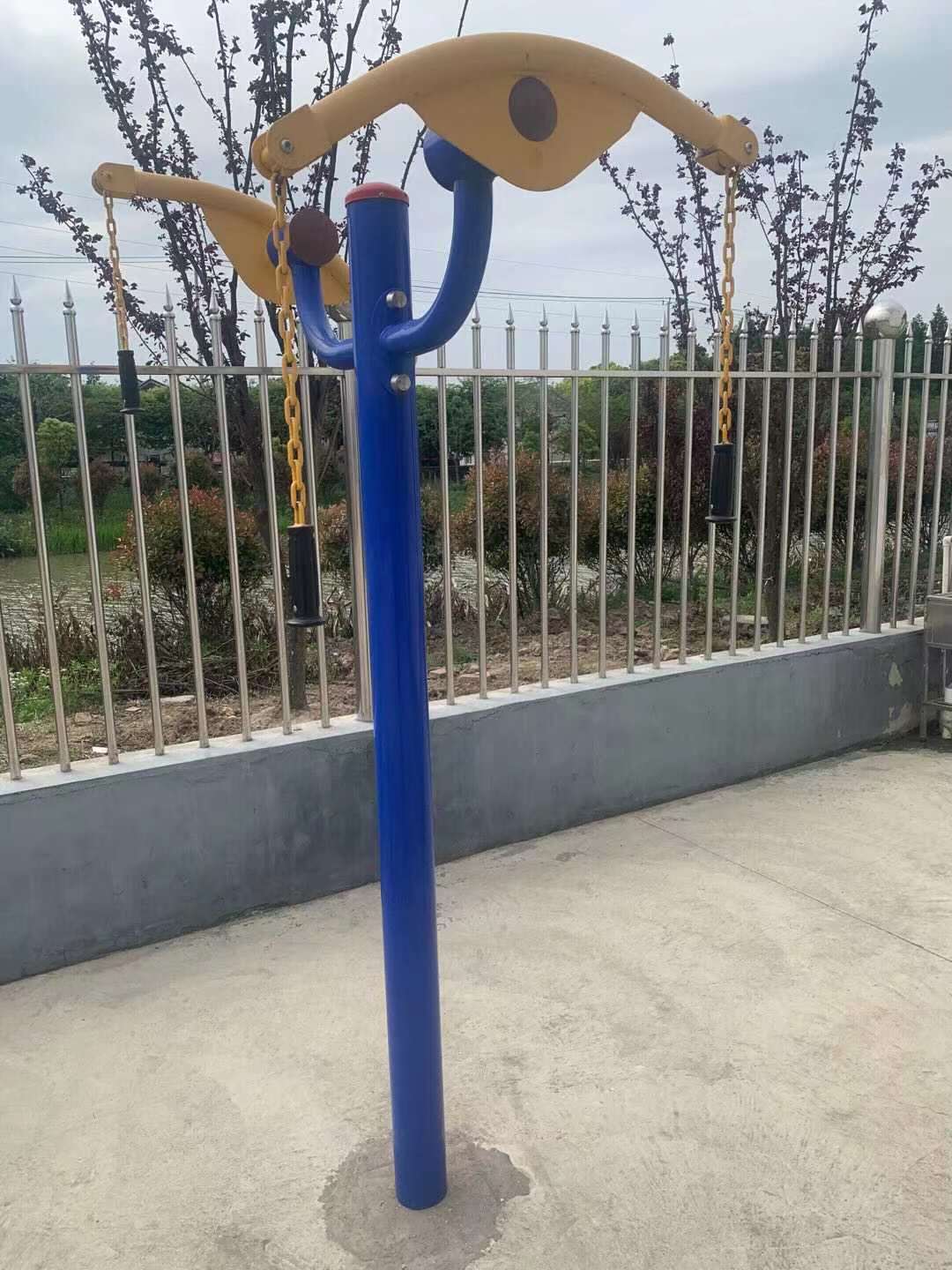 上肢牵引器