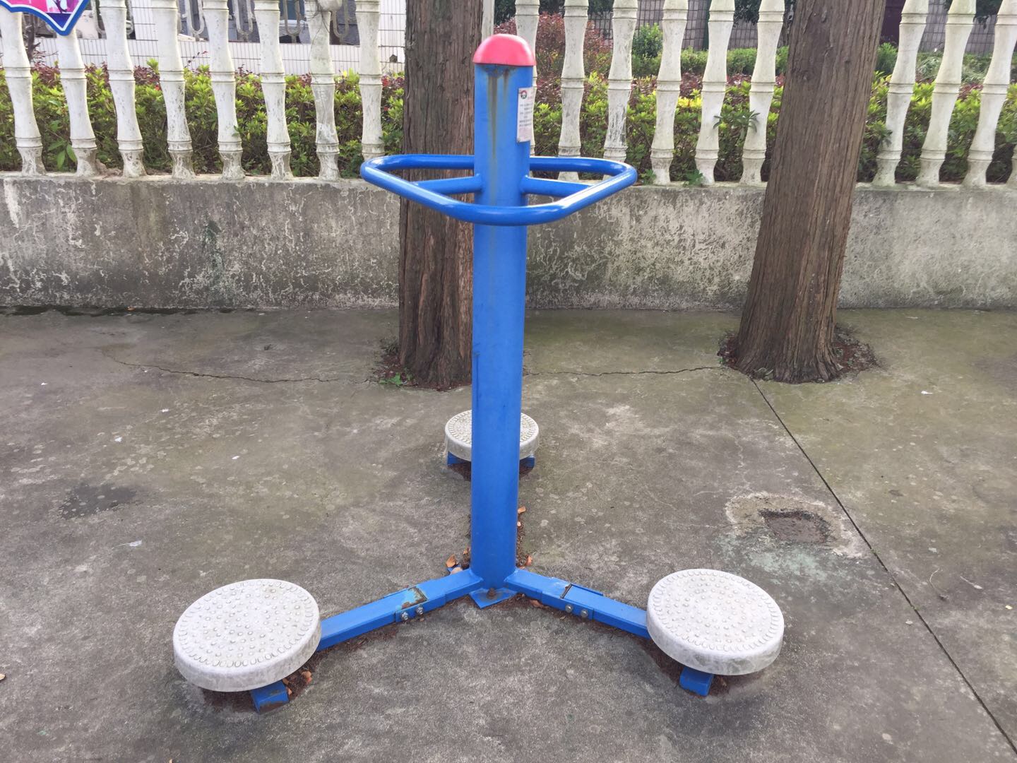 扭腰器