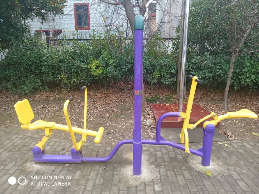 健骑划船器