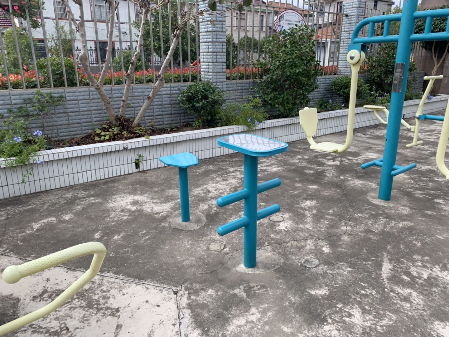 柔韧训练器