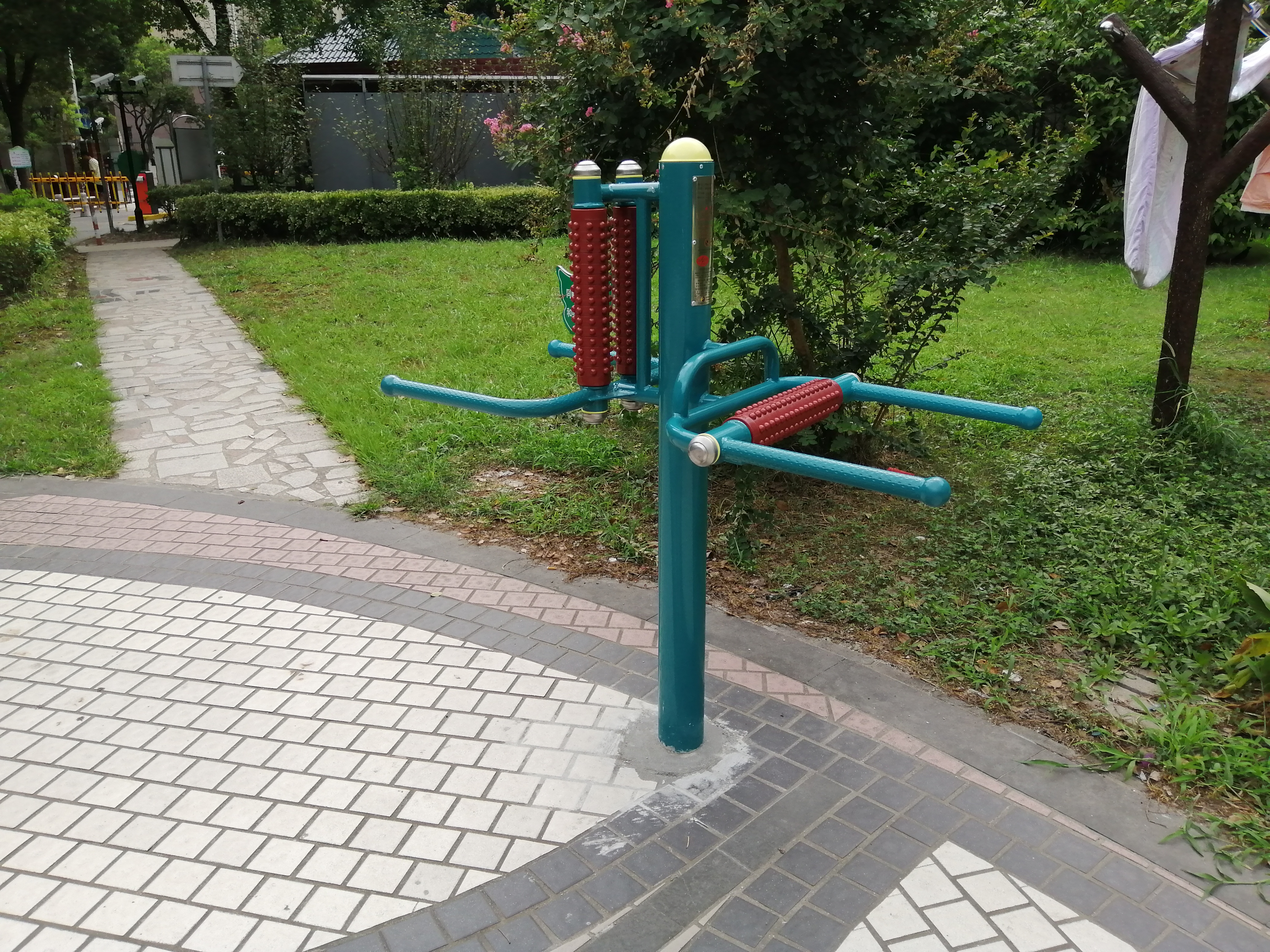 互动式腰背按摩器
