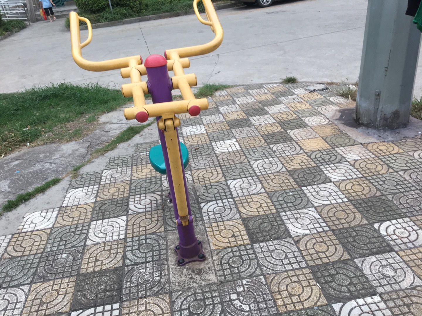 下肢训练器