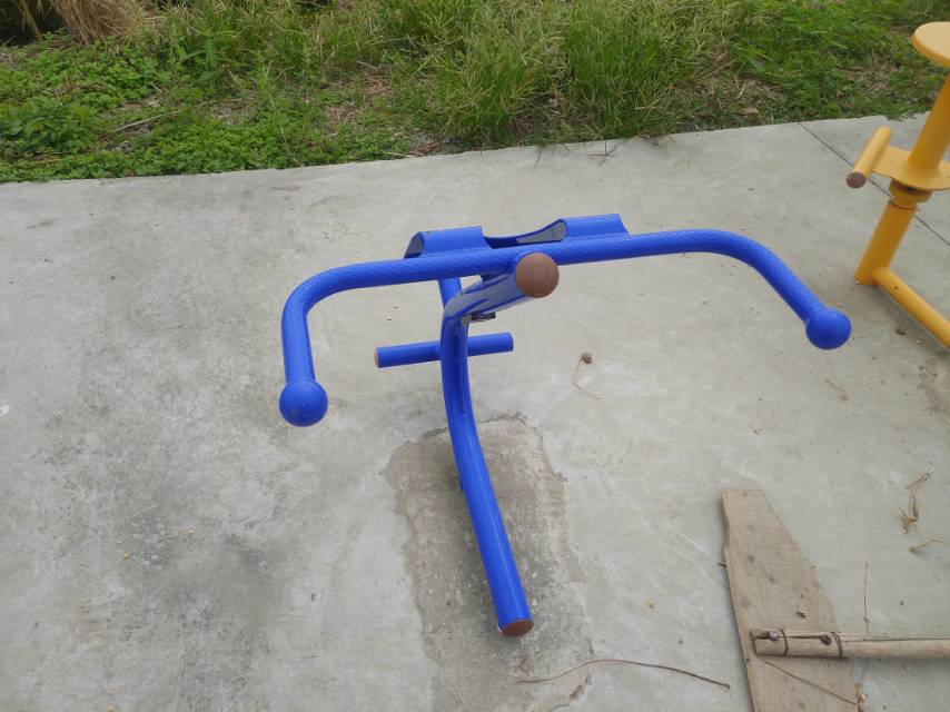 背肌训练器