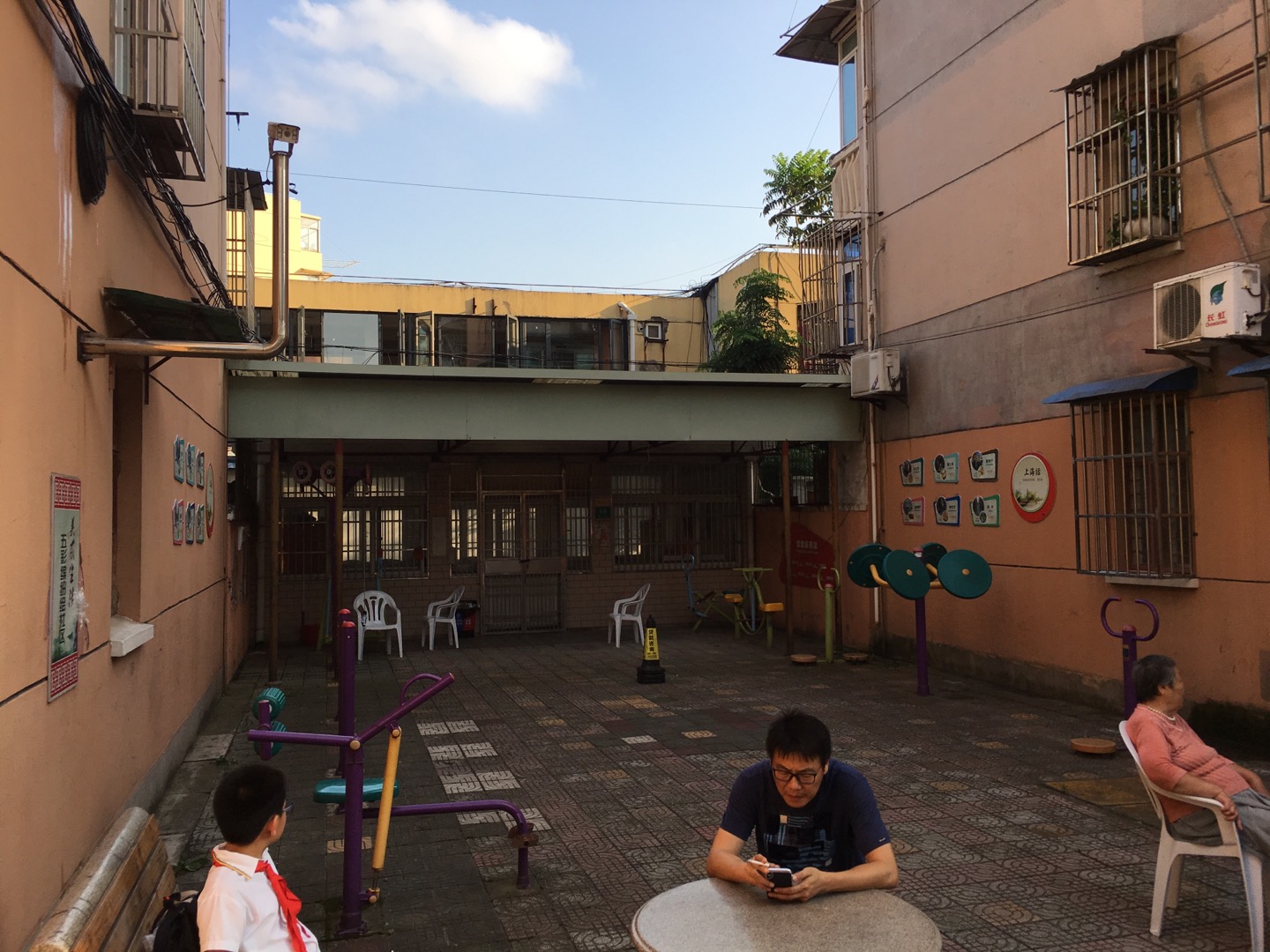 密山二村健身点      1