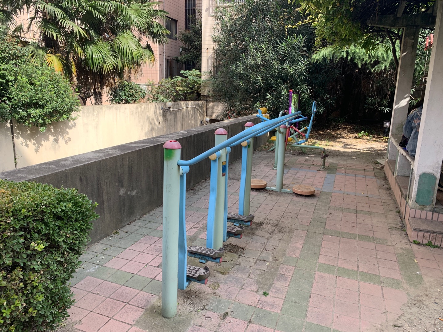 谢家宅居委健身点1