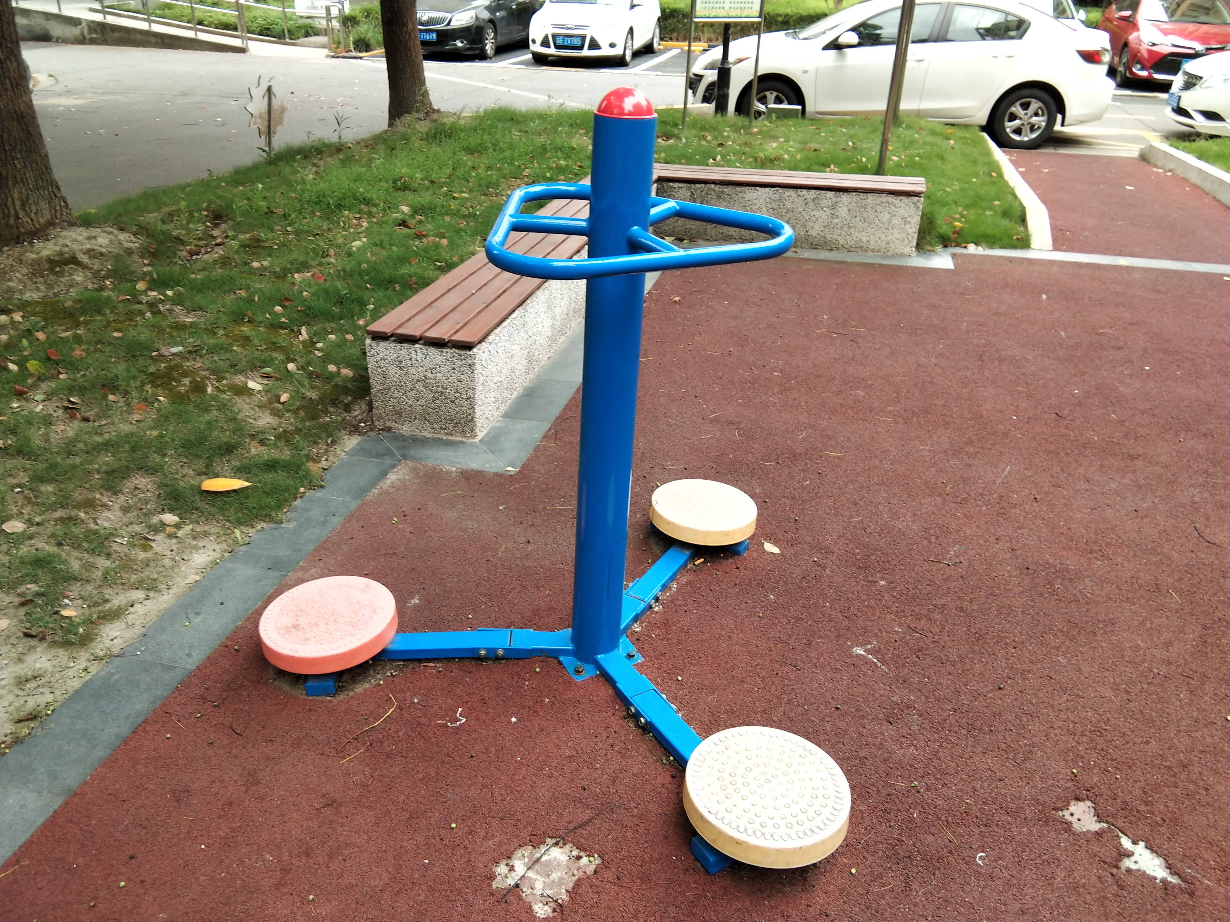 三人扭腰器