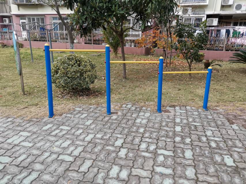 压腿杠