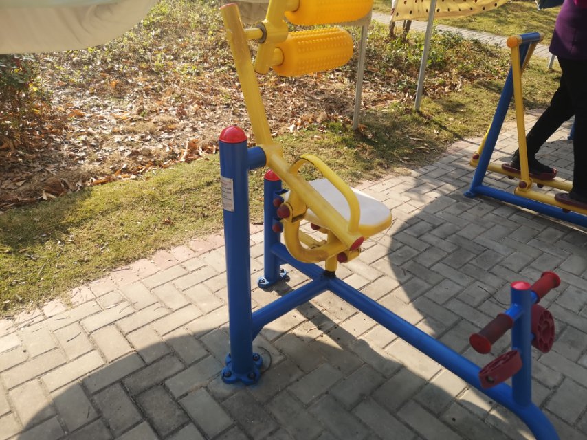 自重腹背锻炼器