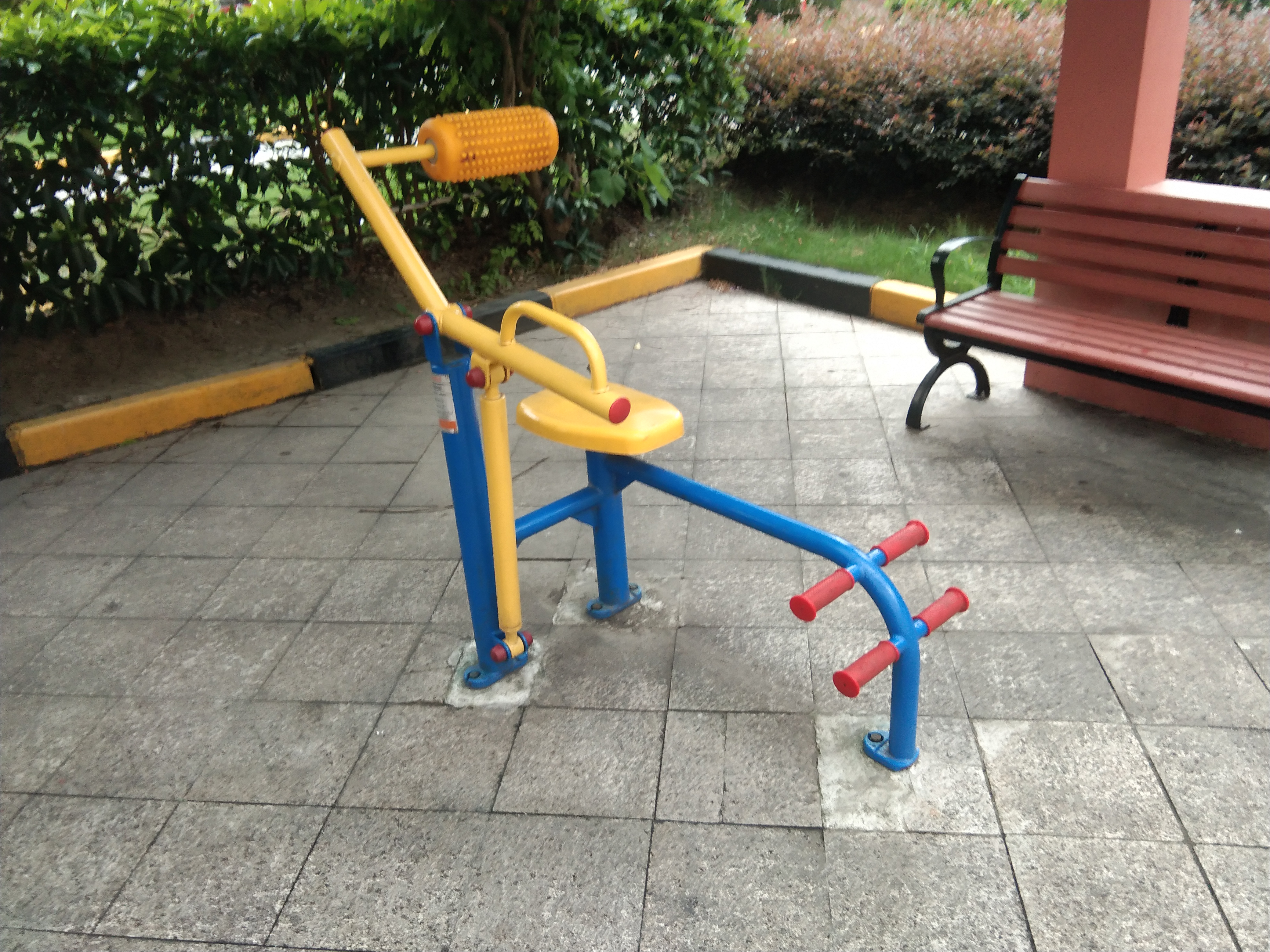 腹背锻炼器