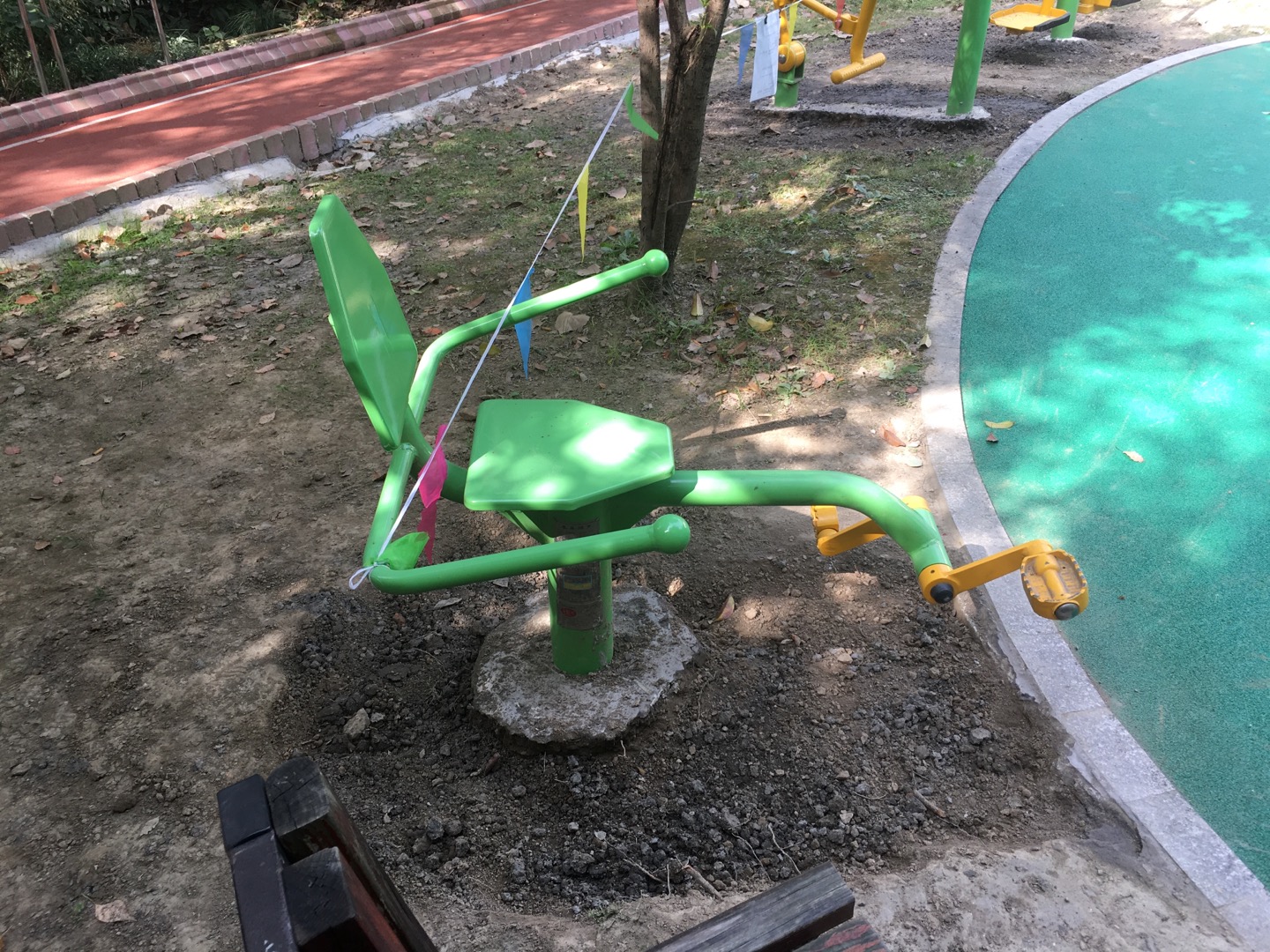 斜躺健身车