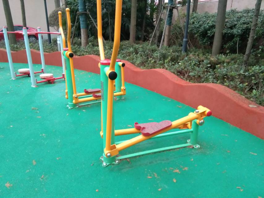 椭圆机