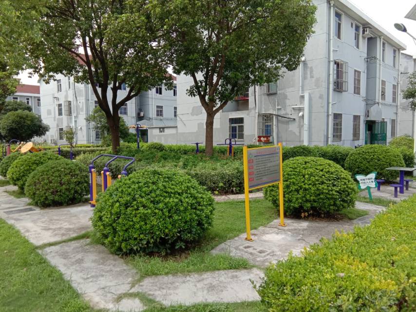 富民小区健身点